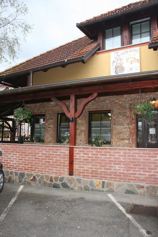 Guest House Klub Kovac Naklo Luaran gambar