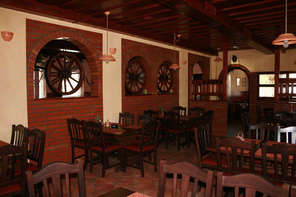 Guest House Klub Kovac Naklo Luaran gambar