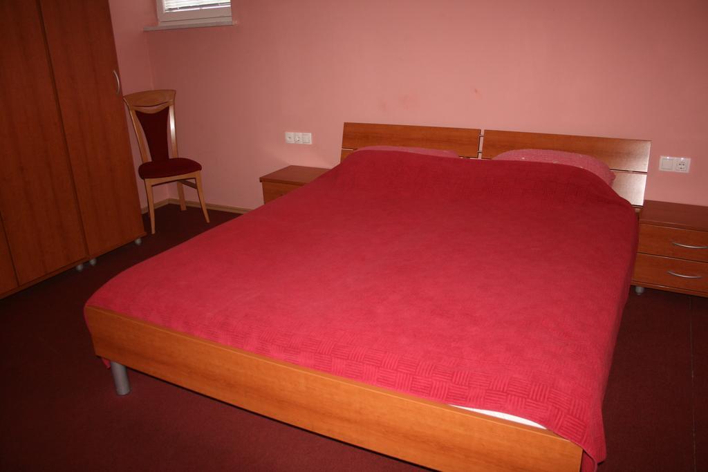 Guest House Klub Kovac Naklo Bilik gambar